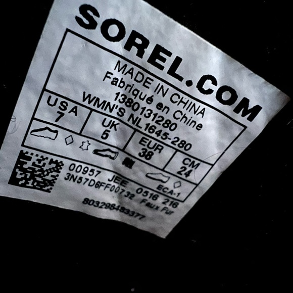 Sorel winter boots. - Picture 4 of 8